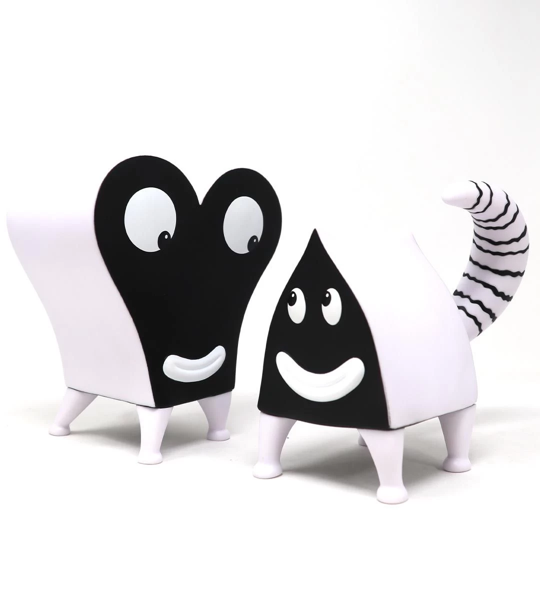 Pupshaw & Pushpaw - Black & White Edition