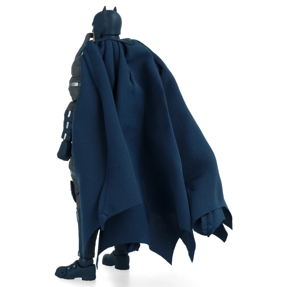 Batman Hush - Figurine Mafex - Stealth Jumper Batman – Image 8